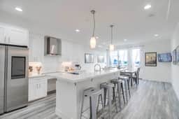 Park Blvd 302 | Newly Built | Spa | Central