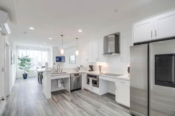 Modern Apt with Balcony Hot Tub, ADA Compliant