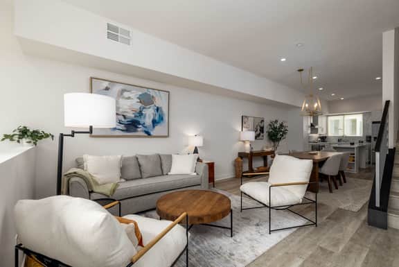 3BR with Hot Tub, Sunset Deck, AC, Luxury Dining