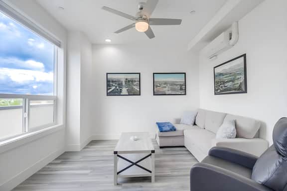 Park Blvd 301 | Modern | Urban Oasis | SPA