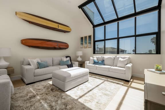 4 Minute Walk to Beach | Lux Windansea Beach Pad